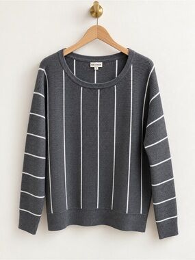 Hem & Thread Gray White Striped Knit Sweater Size M Scoop Neck